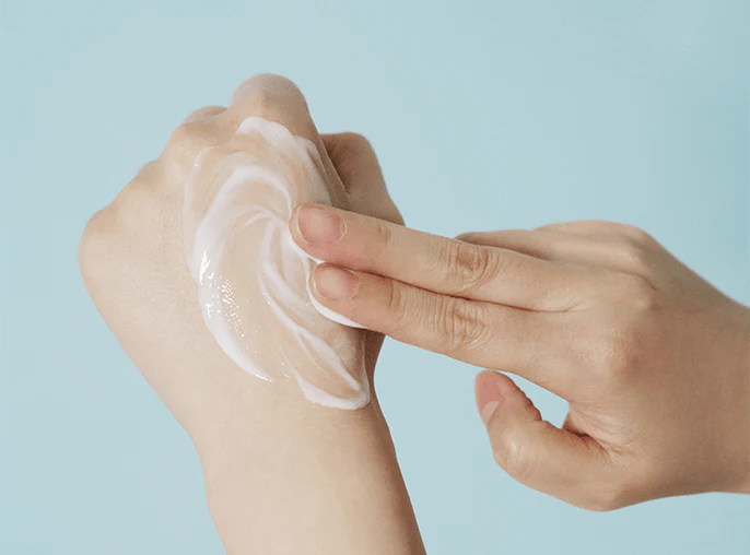 Madagascar Centella Hyalu-Cica Gentle Cleansing Milk (Leche Limpiadora Suave)