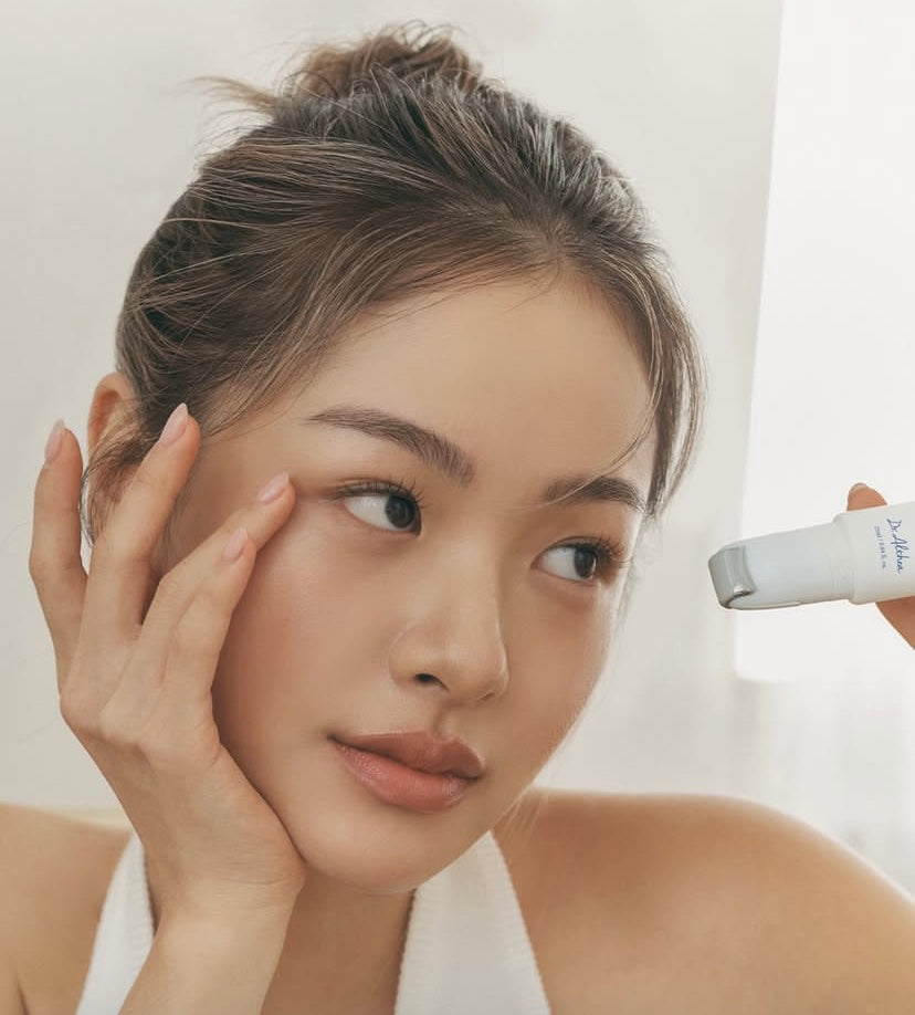 Retinol Flat Iron Eye Roller (Retinol con Aplicador)