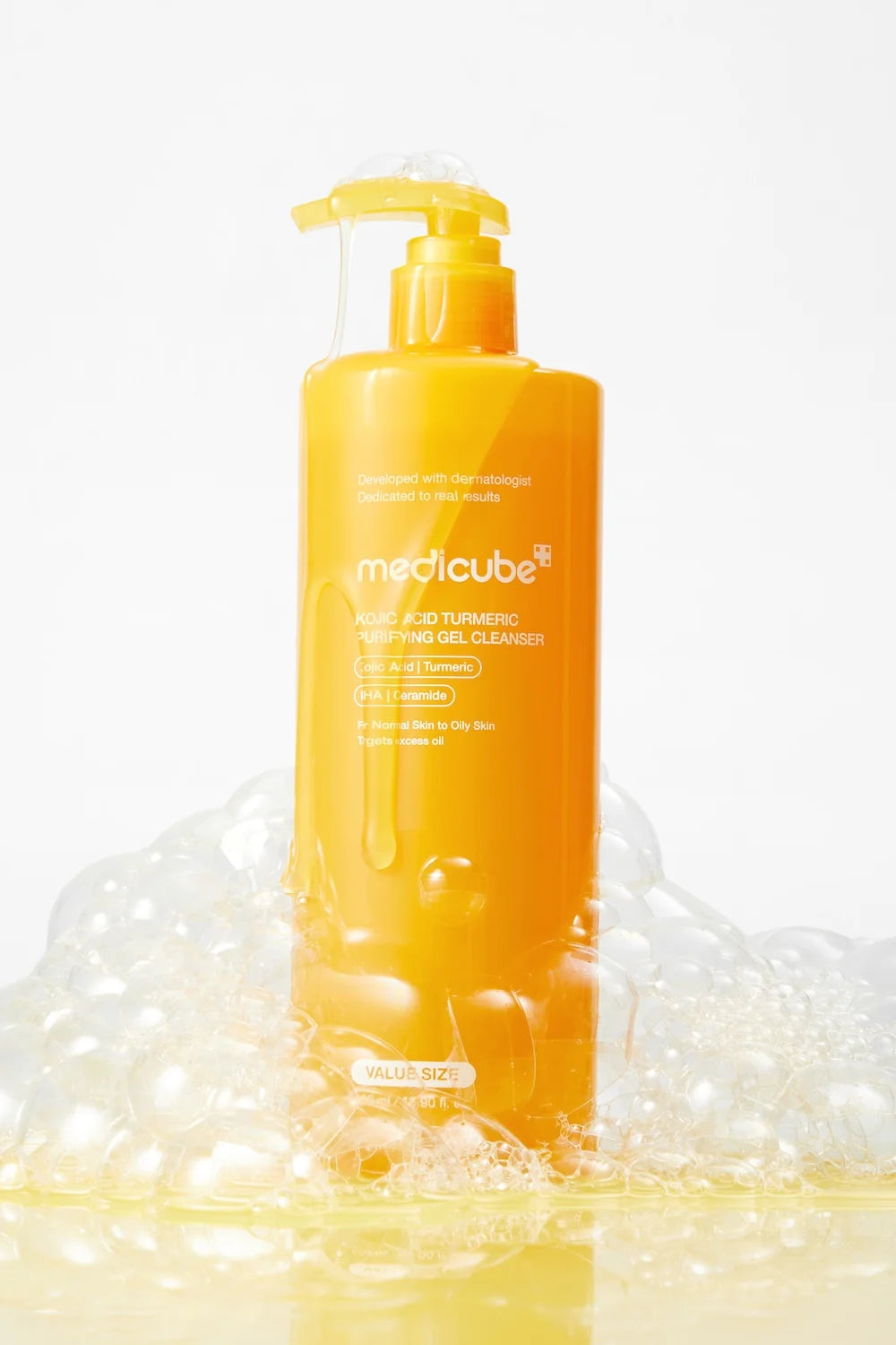 Kojic Acid Turmeric Gel To Foam Cleanser (Limpiador Facial Iluminador)