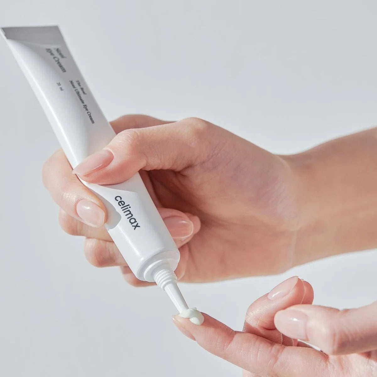 The Real Noni Ultimate Eye Cream (Crema para Contorno de Ojos)