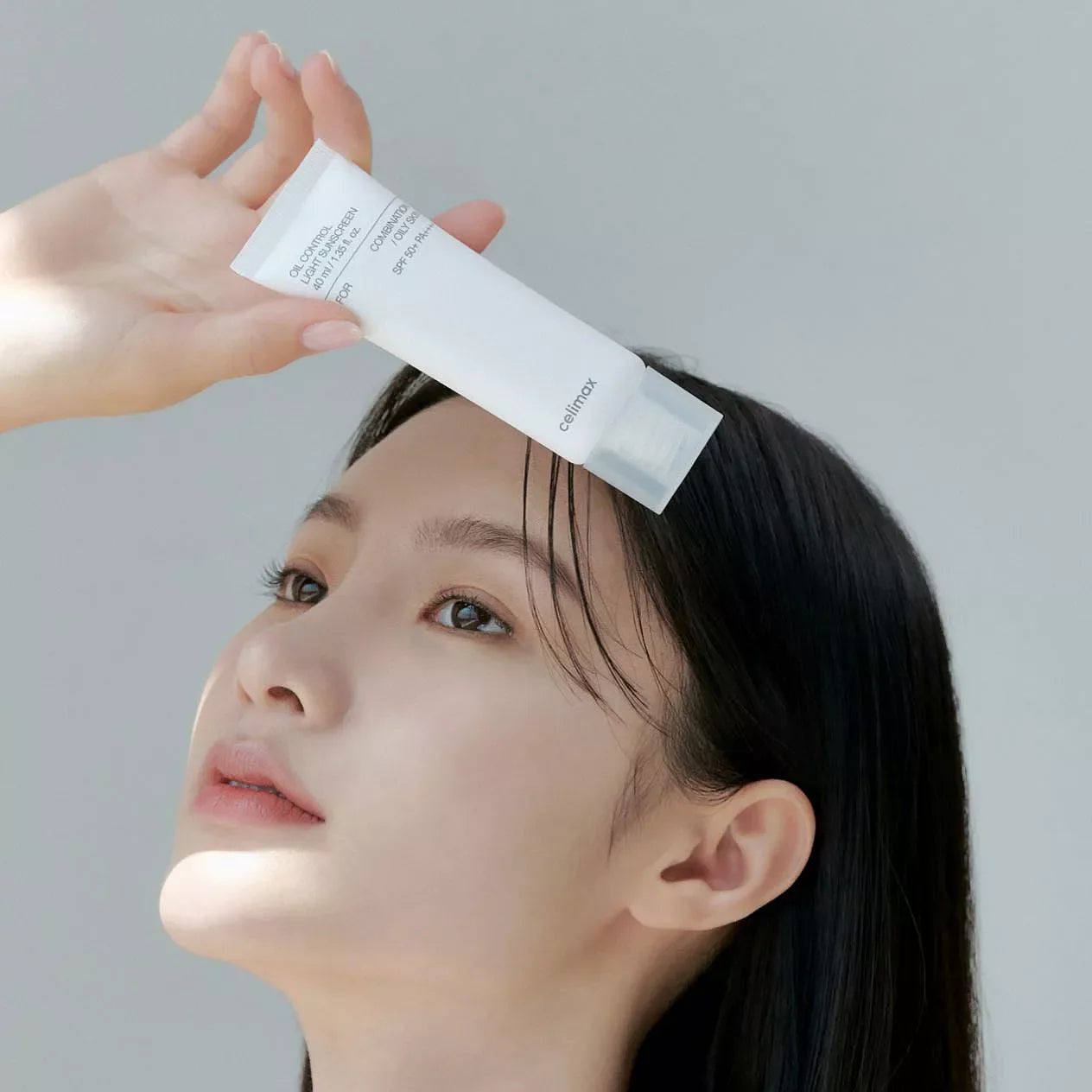 Oil Control Light Sunscreen (Protector Solar para Piel Grasa)